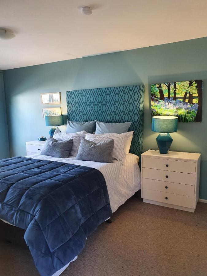 The Tin Hut Apartment Blenheim Bagian luar foto