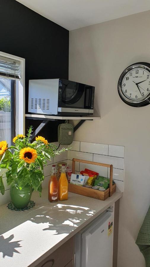 The Tin Hut Apartment Blenheim Bagian luar foto