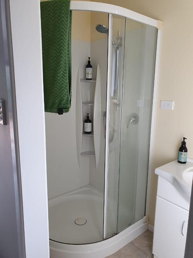 The Tin Hut Apartment Blenheim Bagian luar foto